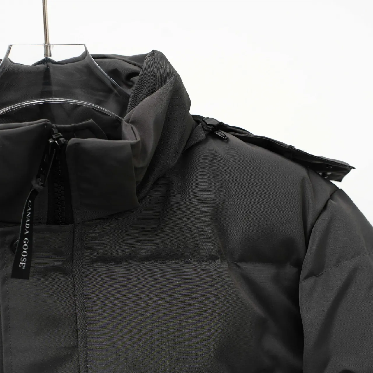 P740 CANADA GOOSE丨Canada Goose 29 New 2048 Hairless Collar Hooded Down Jacket Color: Graphite Black Label Size: XS-XXL